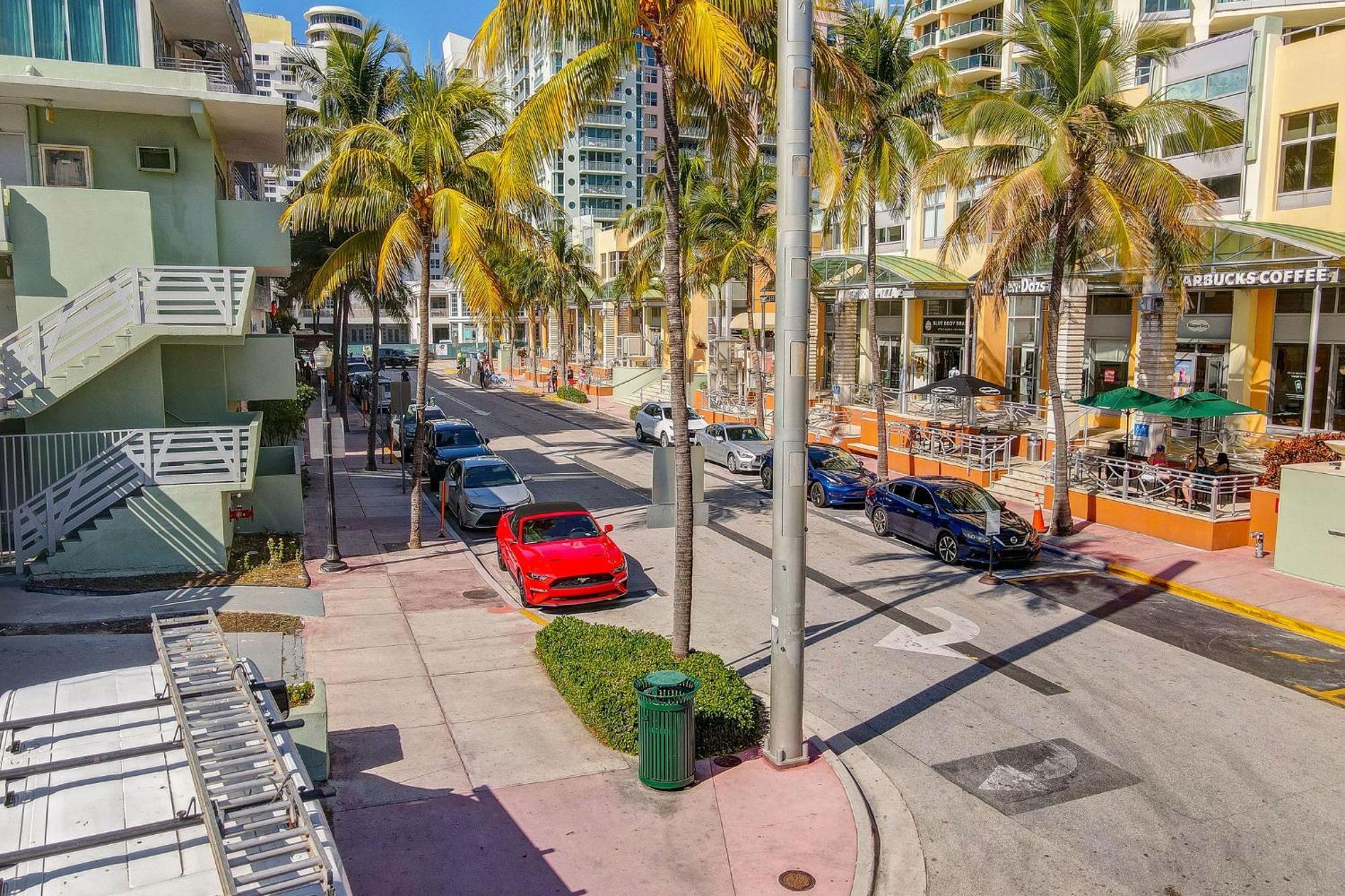 Ocean Drive Deco Apt W/2 Queen Beds, Steps 2 Beach ไมอามีบีช ภายนอก รูปภาพ