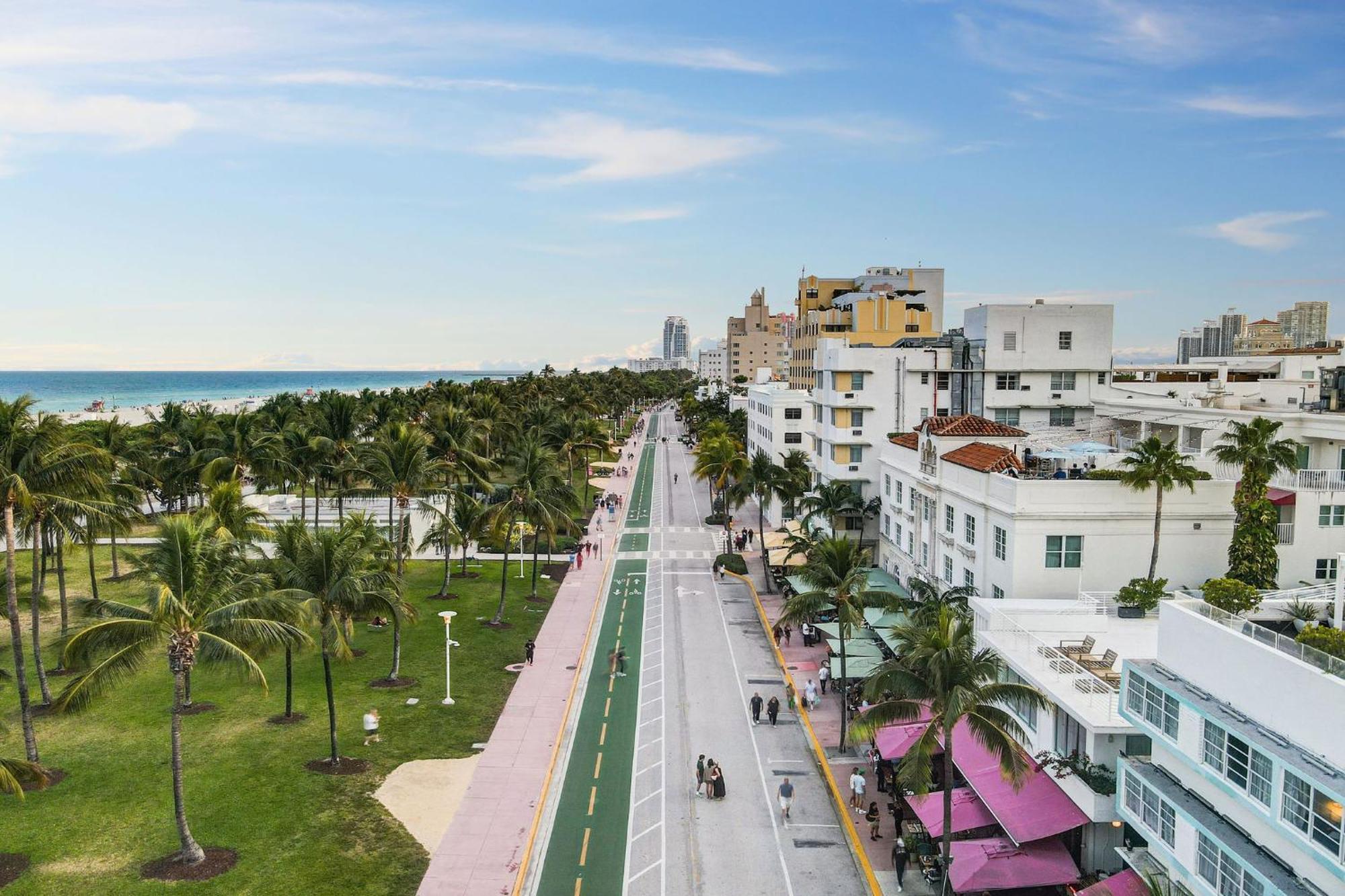 Ocean Drive Deco Apt W/2 Queen Beds, Steps 2 Beach ไมอามีบีช ภายนอก รูปภาพ