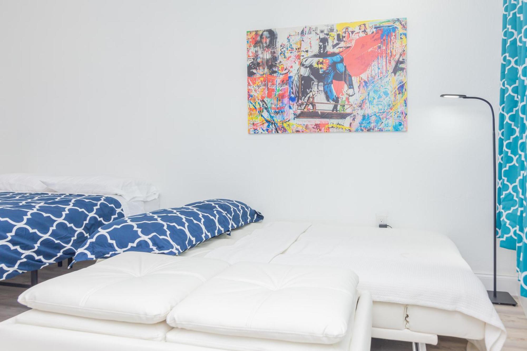 Ocean Drive Deco Apt W/2 Queen Beds, Steps 2 Beach ไมอามีบีช ภายนอก รูปภาพ