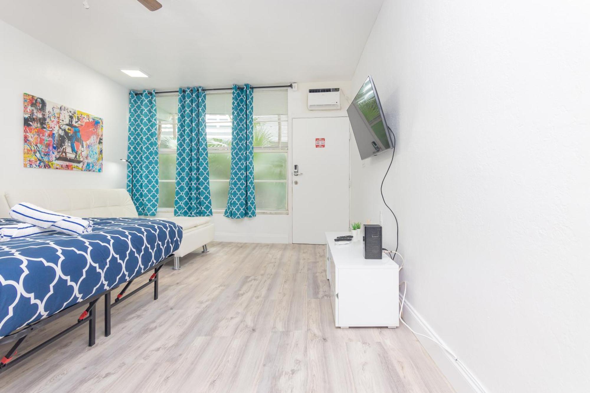 Ocean Drive Deco Apt W/2 Queen Beds, Steps 2 Beach ไมอามีบีช ภายนอก รูปภาพ